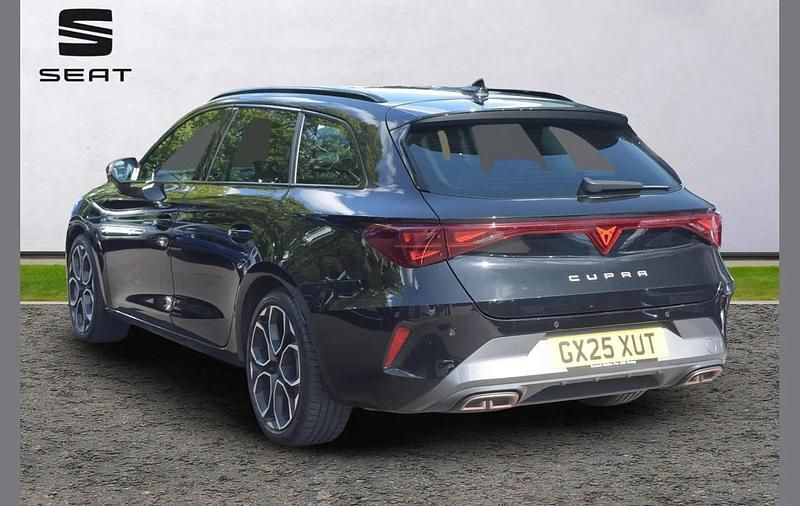 Used Cupra Leon 201 HP (147 kW) 2025 Black Estate