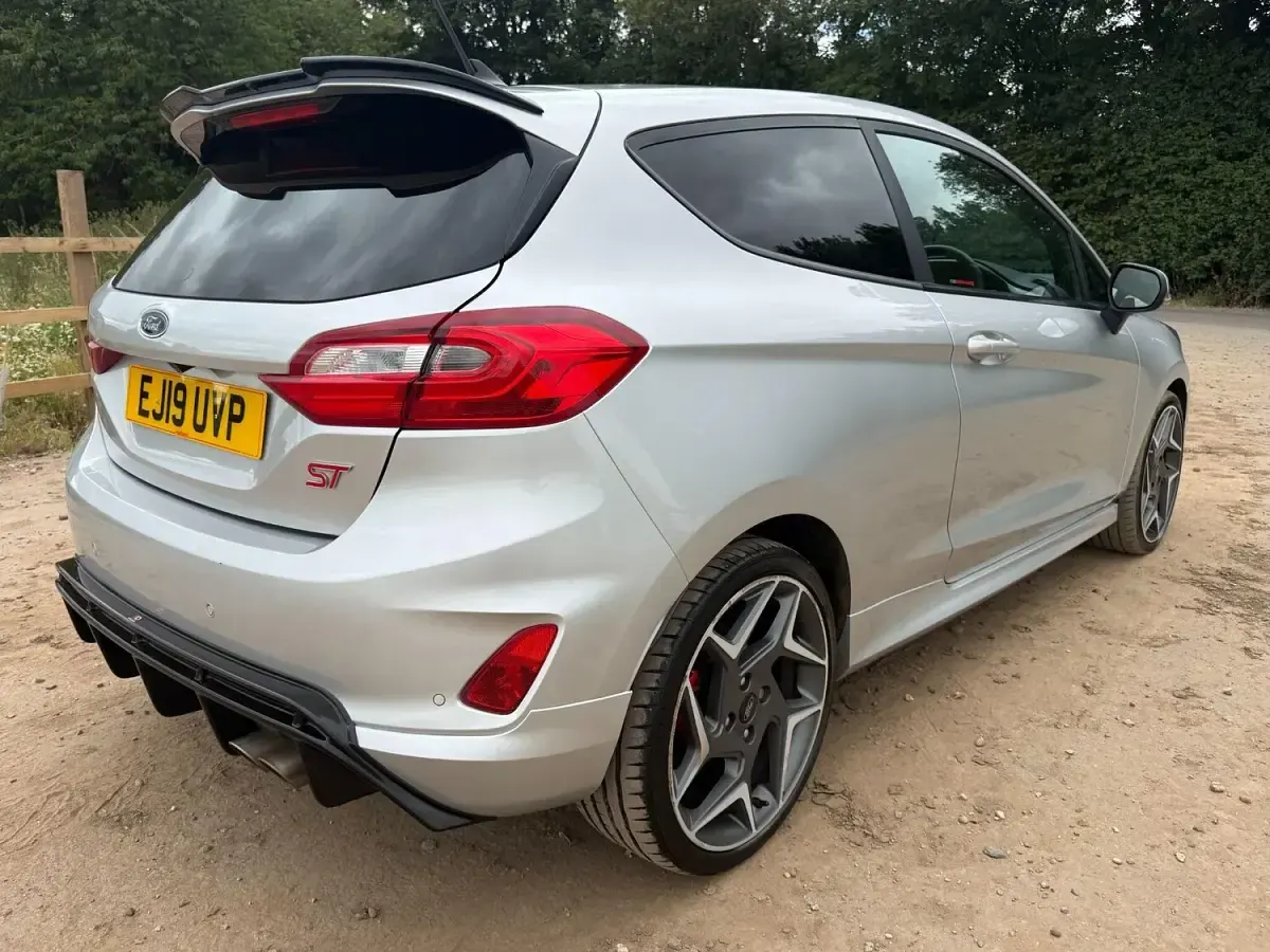 Used Ford Fiesta ST 200 HP (147 kW) 2019 Silver Hatchback