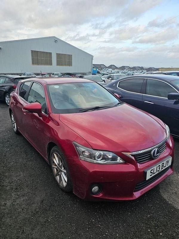 Used Lexus CT200h Luxury Line 2013 Red Hatchback