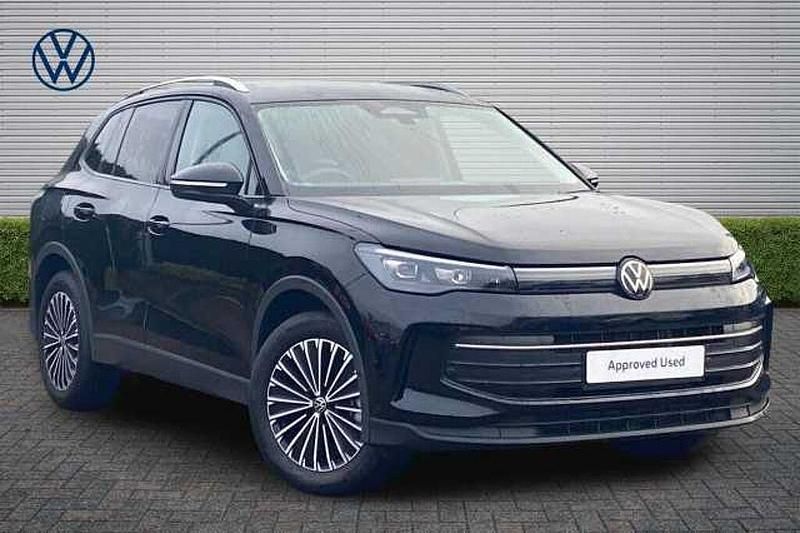 New VW Tiguan Match 150 HP (110 kW) 2025 Grenadilla black SUV