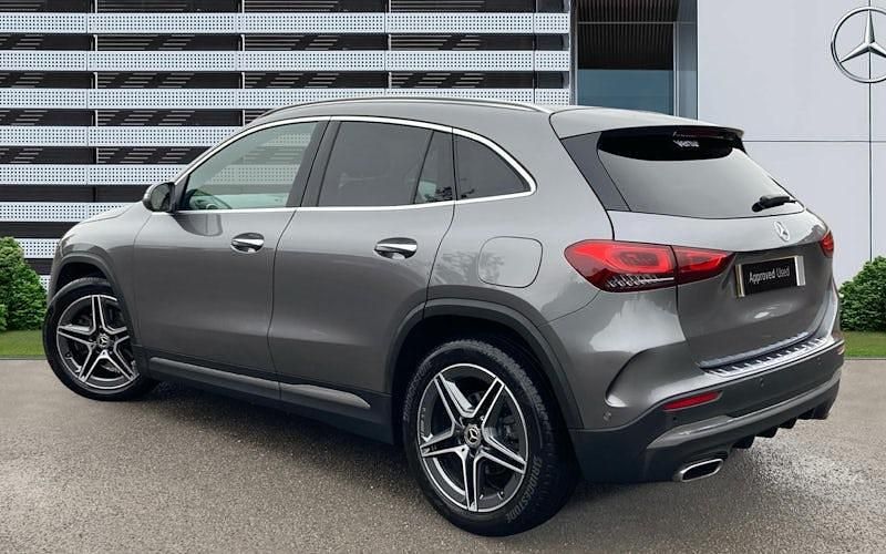 Used Mercedes GLA180 AMG Line Premium Plus 136 HP (100 kW) 2022 SUV