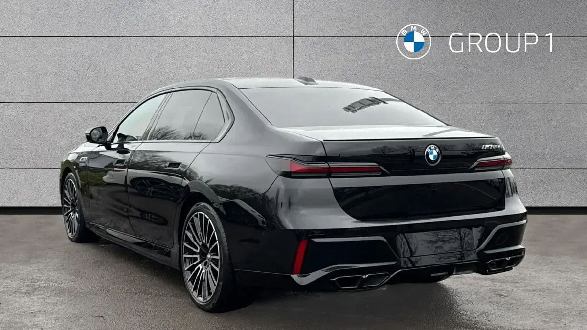 Used BMW M760e Comfort Edition 563 HP (414 kW) 2026 Black Sedan