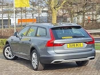 Used Volvo V90 CC Pro 190 HP (139 kW) 2018 Grey Estate