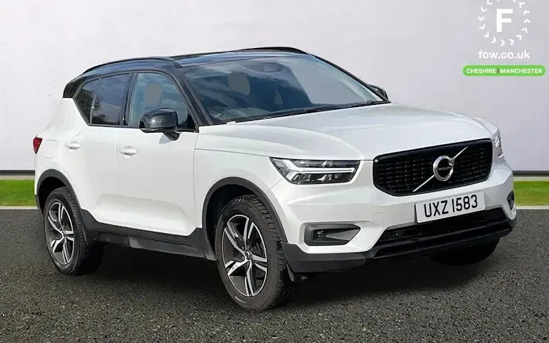 Used Volvo XC40 R-Design 163 HP (119 kW) 2019 SUV