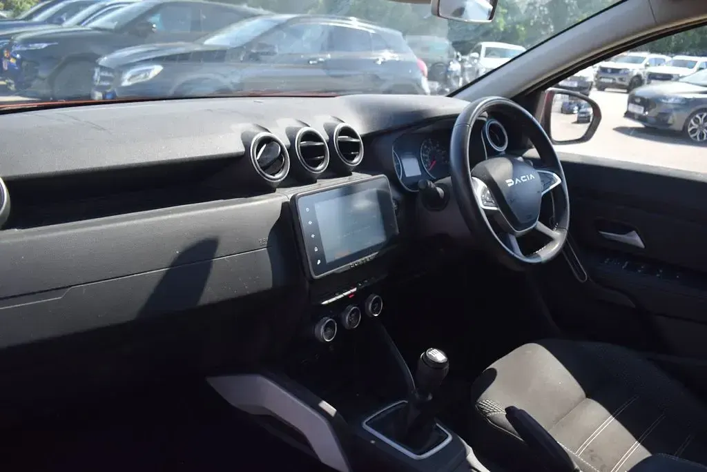 Used Dacia Duster Journey 90 HP (66 kW) 2023 Orange SUV
