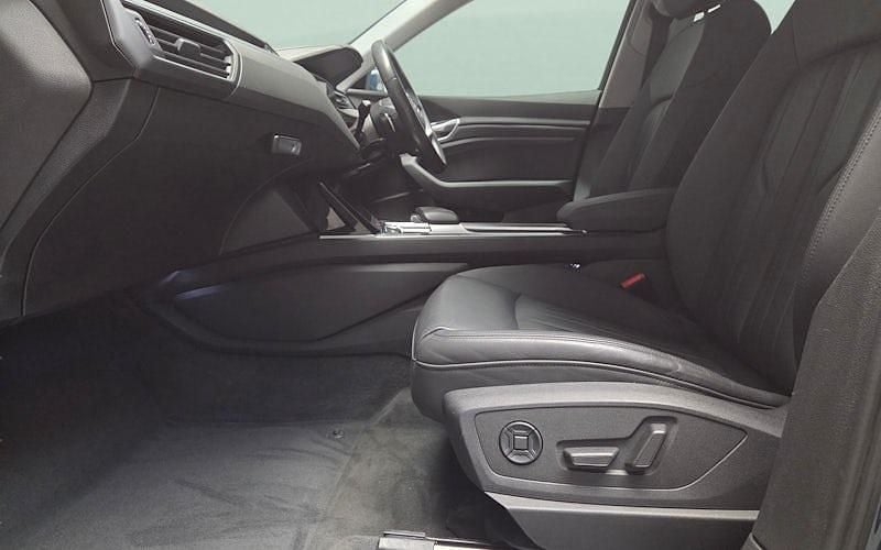 Used Audi e-tron Comfort 230 kW (313 HP) 2022 SUV