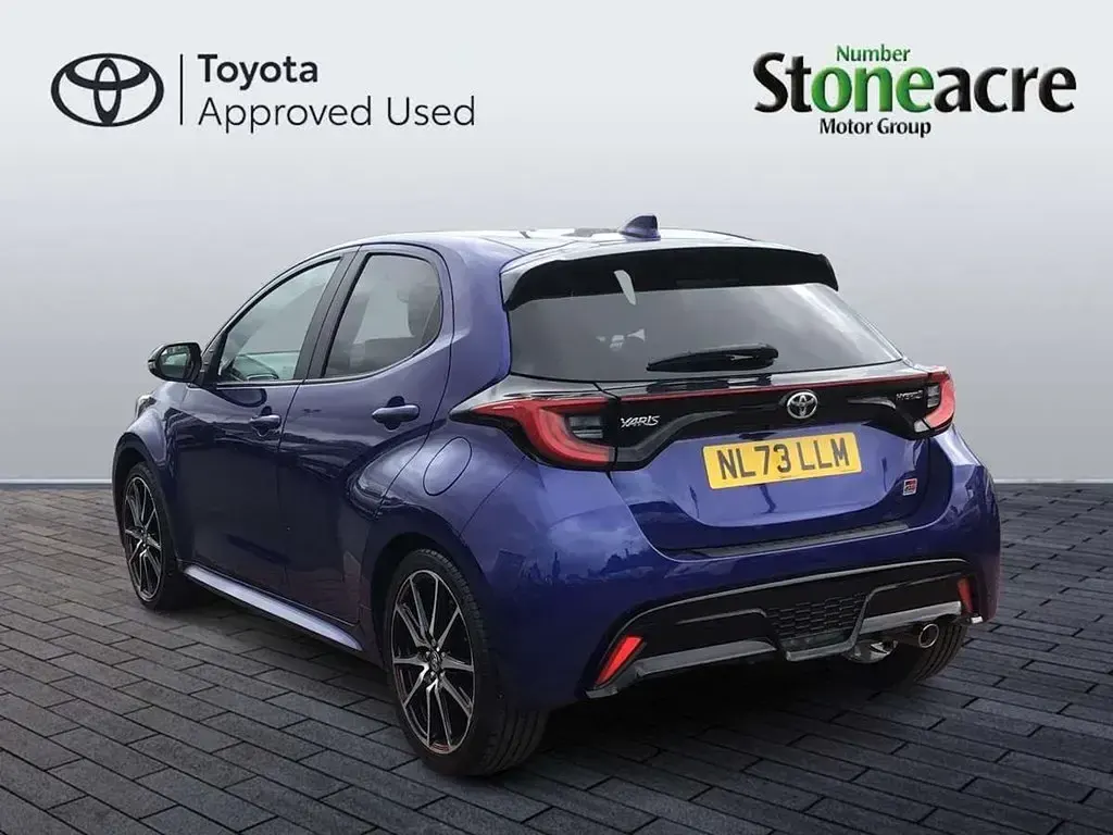 Used Toyota Yaris Hybrid Sport 113 HP (83 kW) 2023 Blue Hatchback