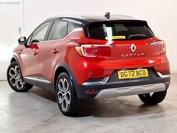 Used Renault Captur Techno 91 HP (66 kW) 2023 Red SUV