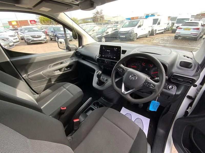 Used Vauxhall Combo Sportive 2020 White MPV