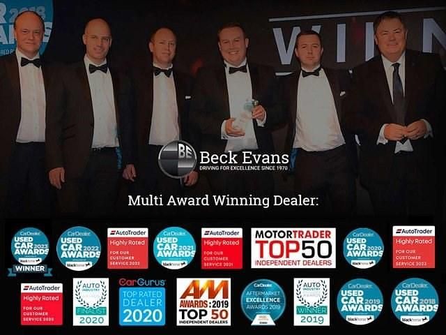 Used Land Rover Discovery 5 S 250 HP (183 kW) 2022 Blue SUV