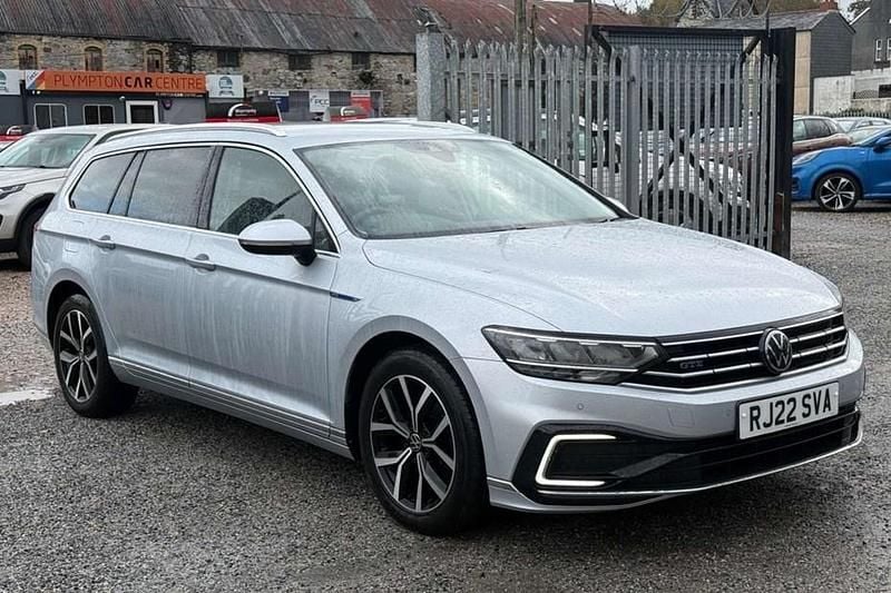 Silver Used 2022 VW Passat GTE Estate | £13,000 (Good price) - Image 1/1