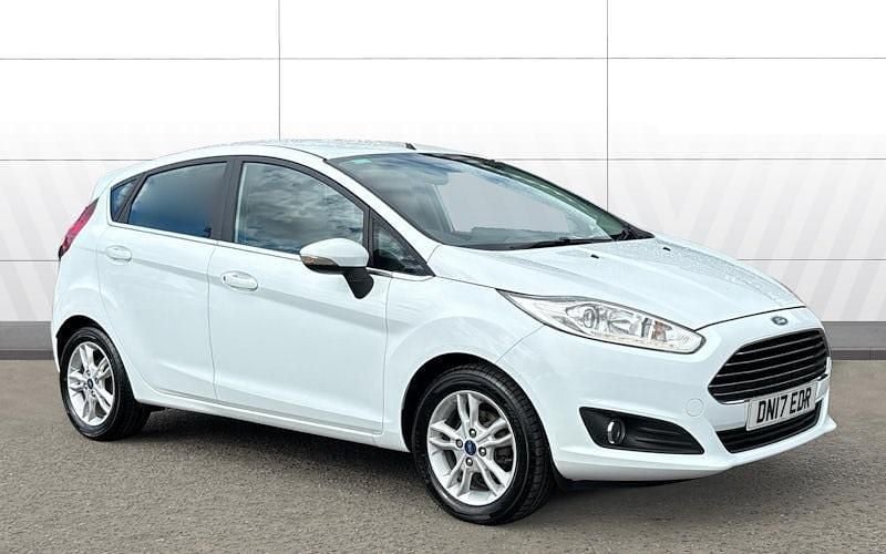 White Used 2017 Ford Fiesta Zetec Hatchback | £7,007 (Good price) - Image 1/4