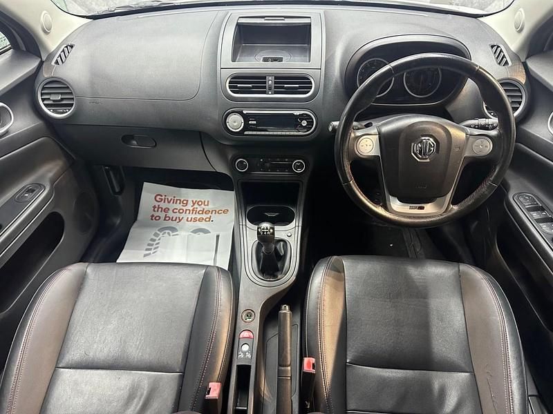 Used MG MG3 2016 White Hatchback