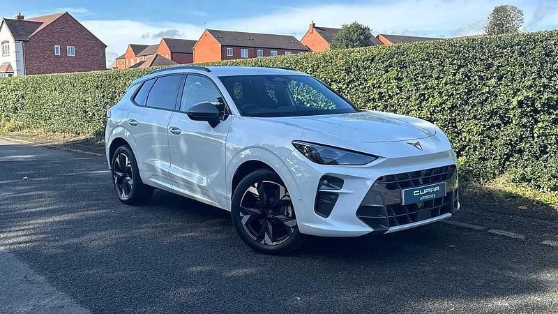 Glacial white Used 2025 Cupra Terramar SUV | £36,990 (Fair price) - Image 1/4