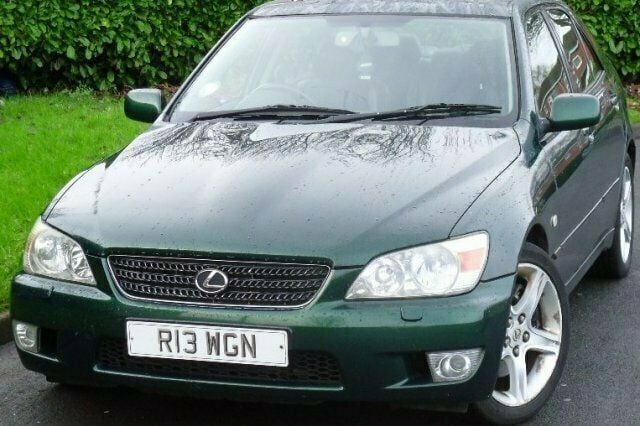 Used Lexus IS200 153 HP (112 kW) 2003 Sedan