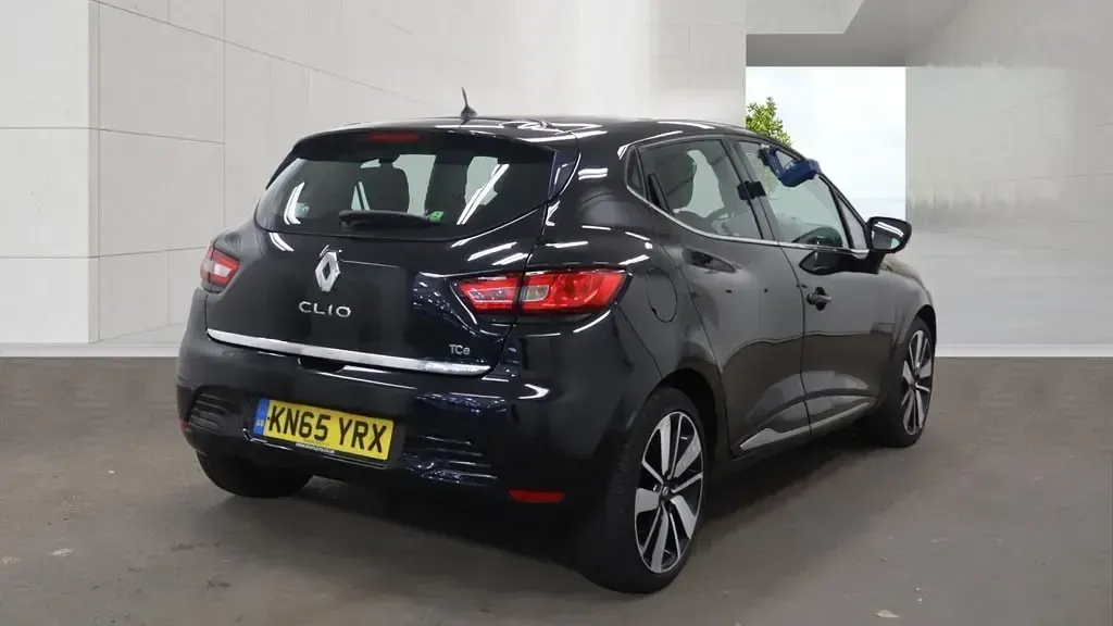 Used Renault Clio Dynamique 90 HP (66 kW) 2015 Black Hatchback