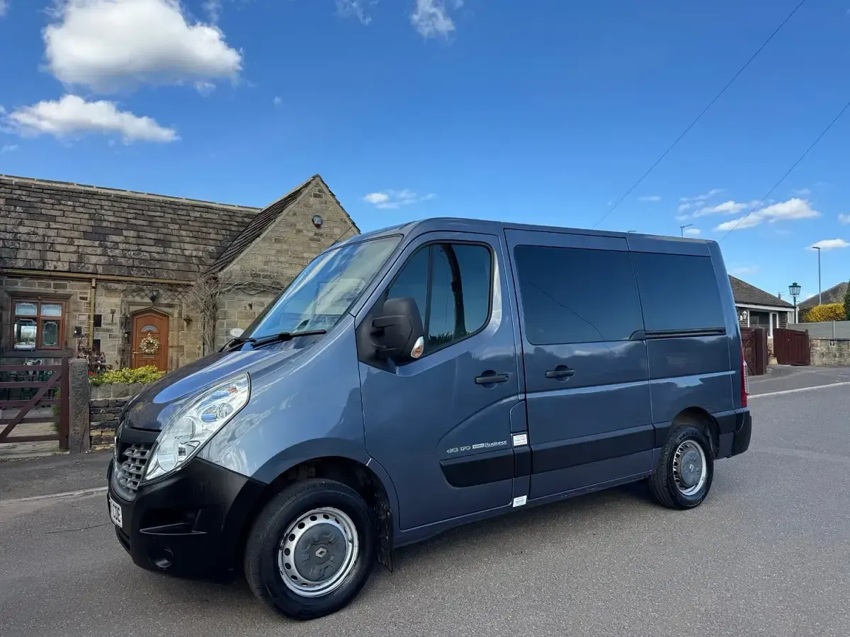 Used Renault Master Business 170 HP (125 kW) 2018 Blue Van