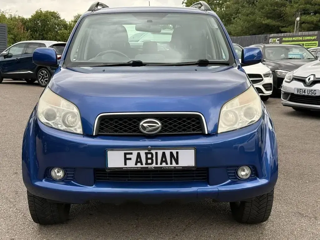 Used Daihatsu Terios 103 HP (75 kW) 2008 Blue SUV