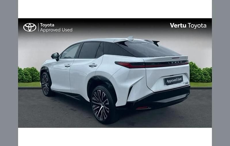 Used Lexus RZ 450e 230 kW (313 HP) 2023 White SUV