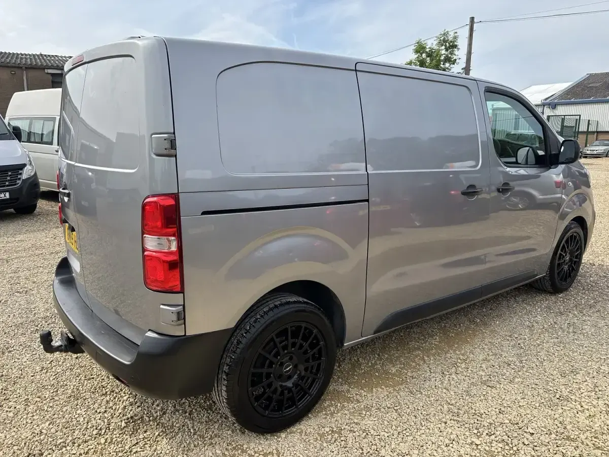 Used Peugeot Expert 2019 Grey Van