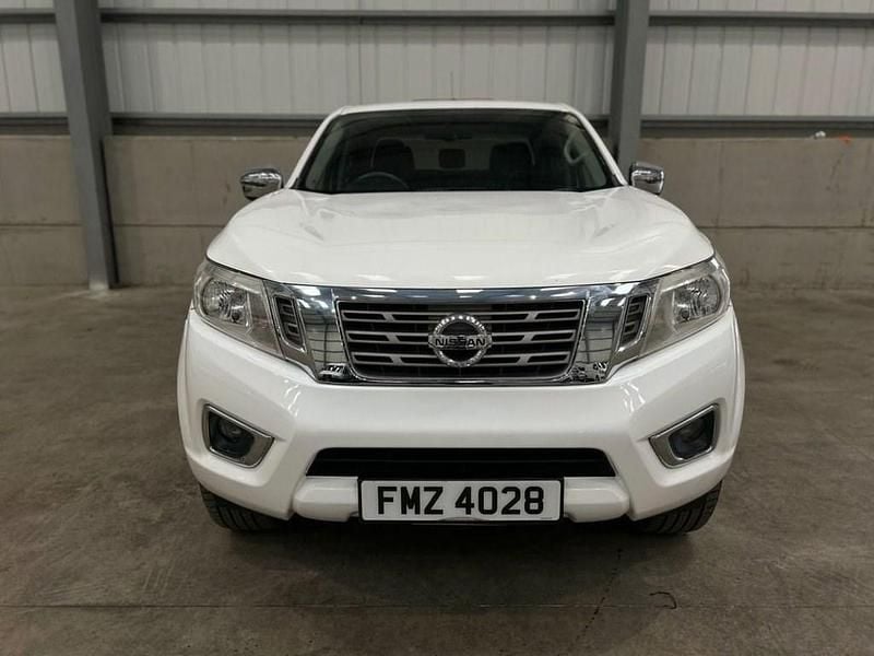 Used Nissan Navara N-Connecta 190 HP (139 kW) 2018 White Pickup