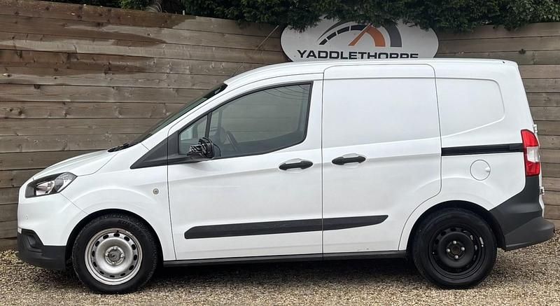 Used Ford Transit 2020 White Sedan