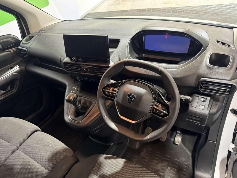 Used Peugeot Partner 2024 White MPV