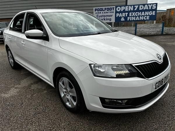 White Used 2018 Skoda Rapid SE Hatchback | £6,695 (Good price) - Image 1/4