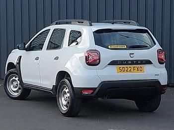 Used Dacia Duster Essentiel 100 HP (73 kW) 2022 White SUV