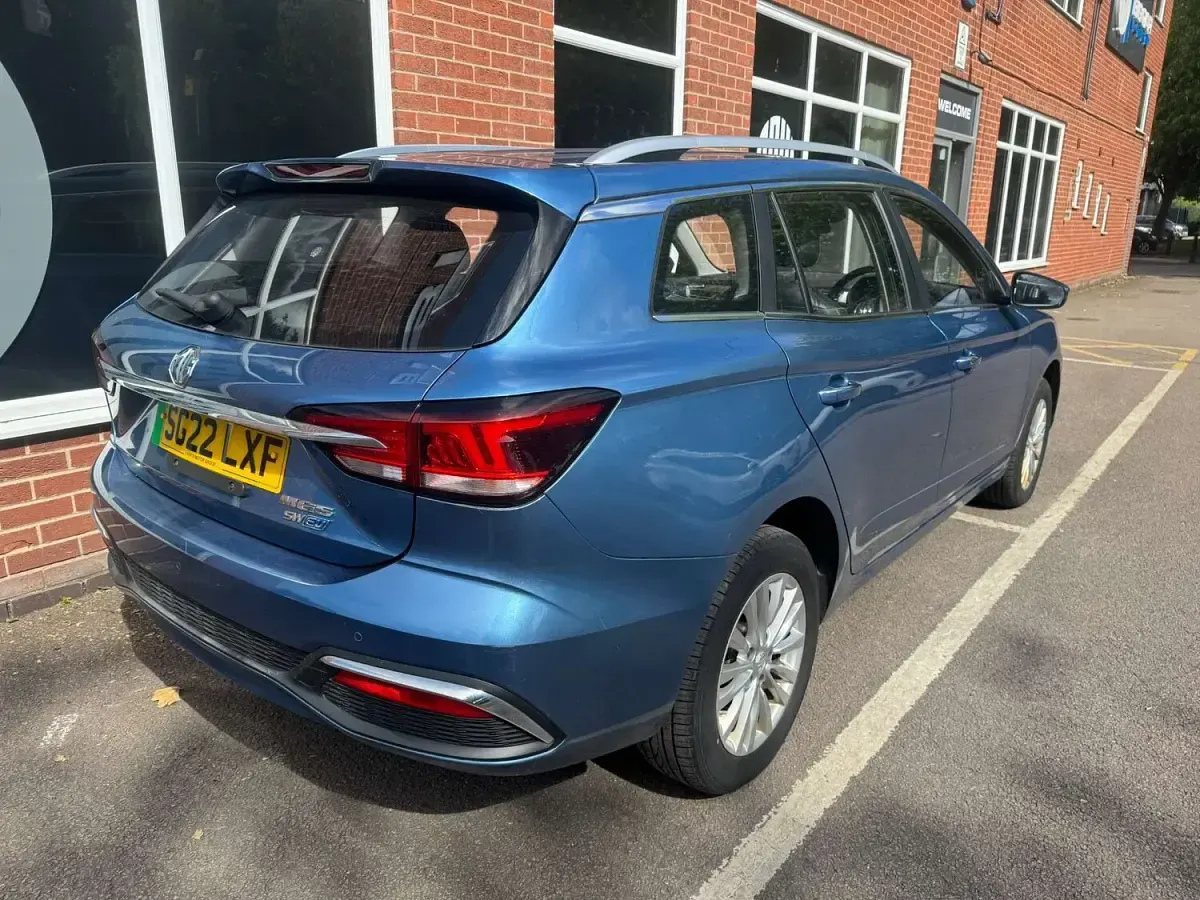Used MG MG5 EV Exclusive 114 kW (156 HP) 2022 Blue Estate
