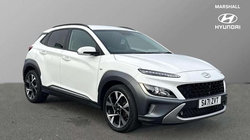 White Used 2021 Hyundai Kona Premium SUV | £14,113 (Fair price) - Image 1/4