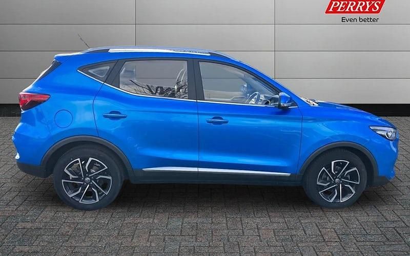 Used MG ZS Exclusive 111 HP (81 kW) 2024 Hatchback