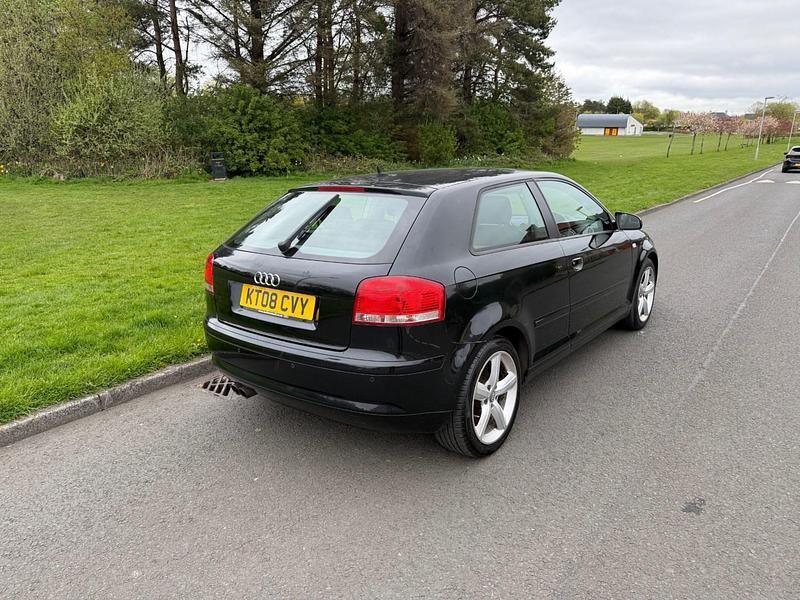 Usado Audi A3 Sport 170 HP (125 kW) 2008 Preto Citadino
