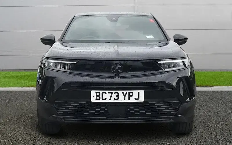 Second-hand Vauxhall Mokka 131 CP (96 kW) 2024 Negru SUV