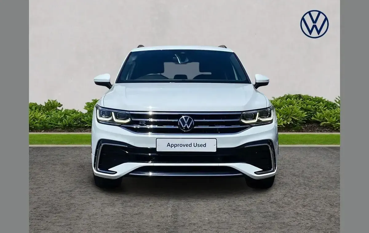 Used VW Tiguan R-line Edition 147 HP (108 kW) 2023 White SUV