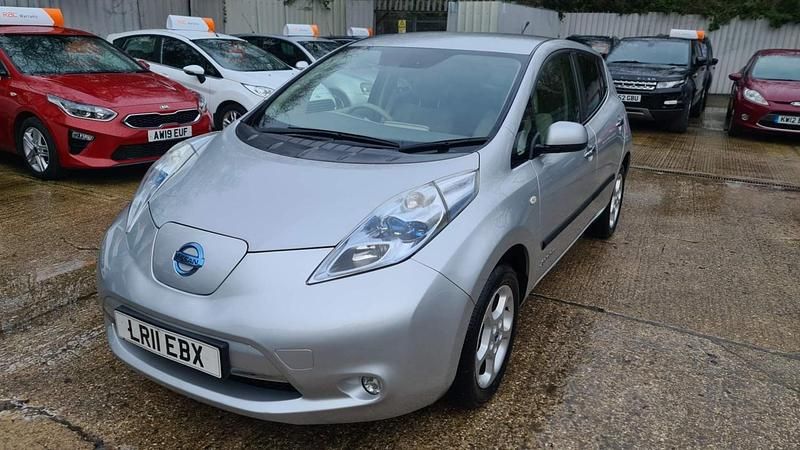 Silver Used 2011 Nissan Leaf Hatchback | £1,995 (Fair price) - Image 1/4
