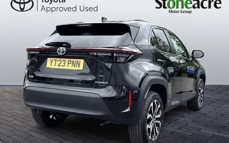 Used Toyota Yaris Hybrid Design 116 HP (85 kW) 2026 Estate