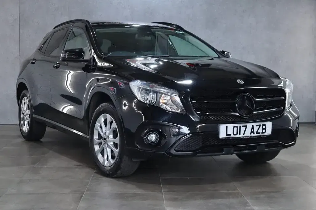 Used Mercedes GLA200 SE 2017 Black SUV