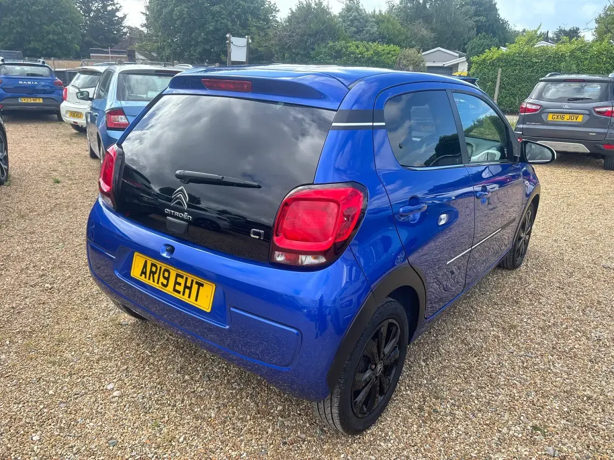 Used Citroën C1 72 HP (52 kW) 2019 Blue Hatchback