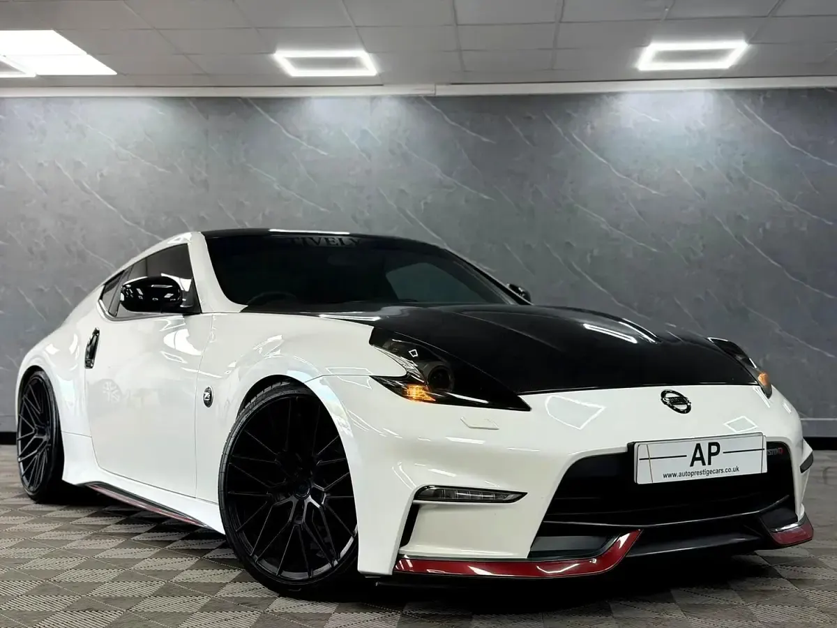 Used Nissan 370Z Nismo 2015 White Coupe
