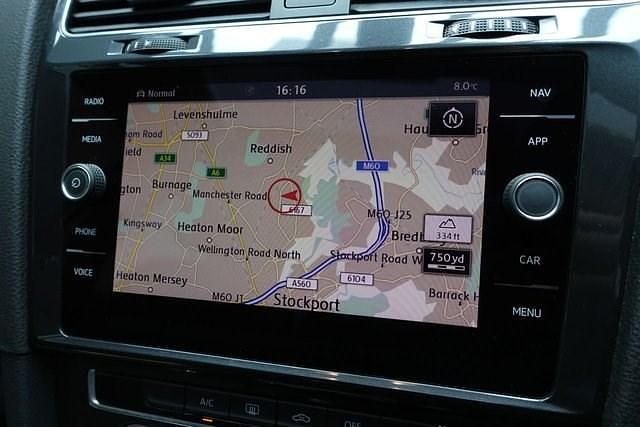 Used VW Golf VII SE 150 HP (110 kW) 2019 Silver Hatchback