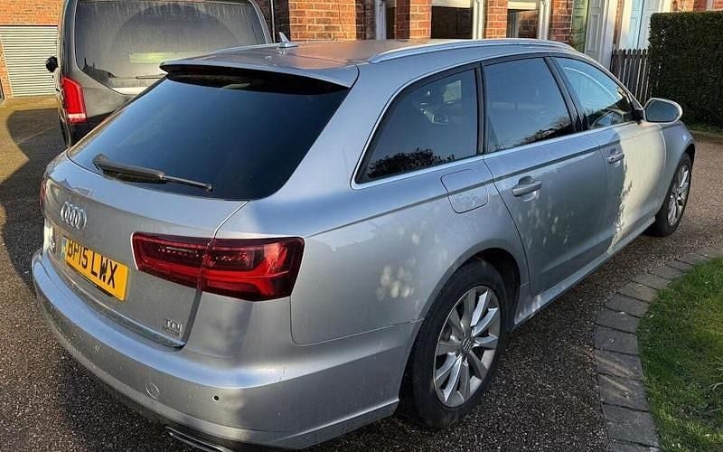 Used Audi A6 Comfort 190 HP (139 kW) 2015 Silver Estate