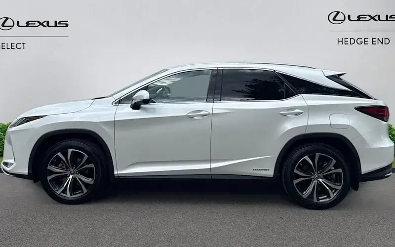 Used Lexus RX450h 313 HP (230 kW) 2021 White SUV