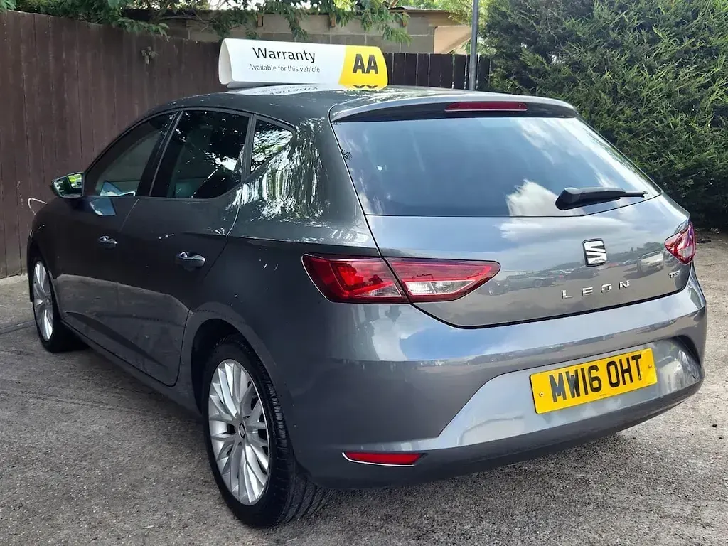 Used Seat Leon SE Dynamic 2016 Grey Hatchback