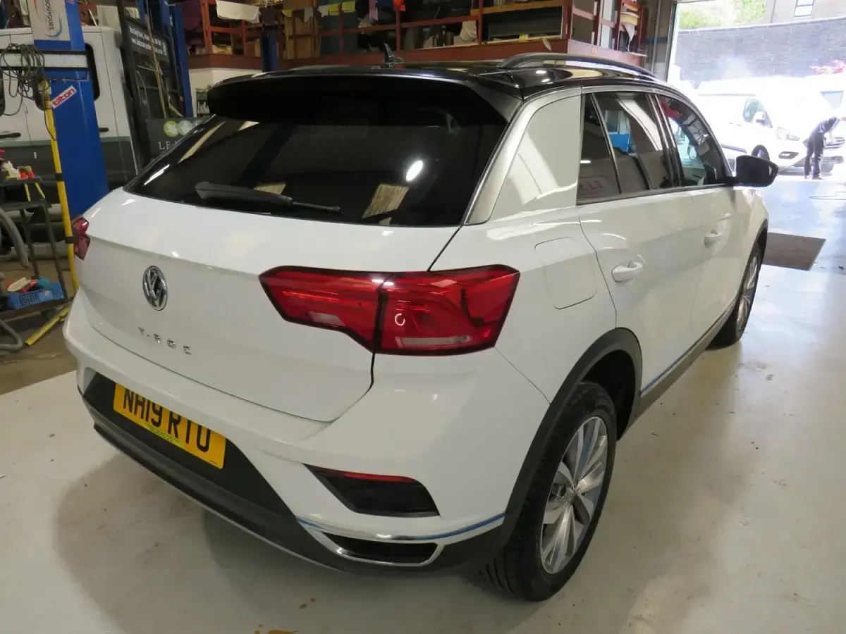 Usado VW T-Roc Design 115 CV (84 kW) 2019 Blanco SUV