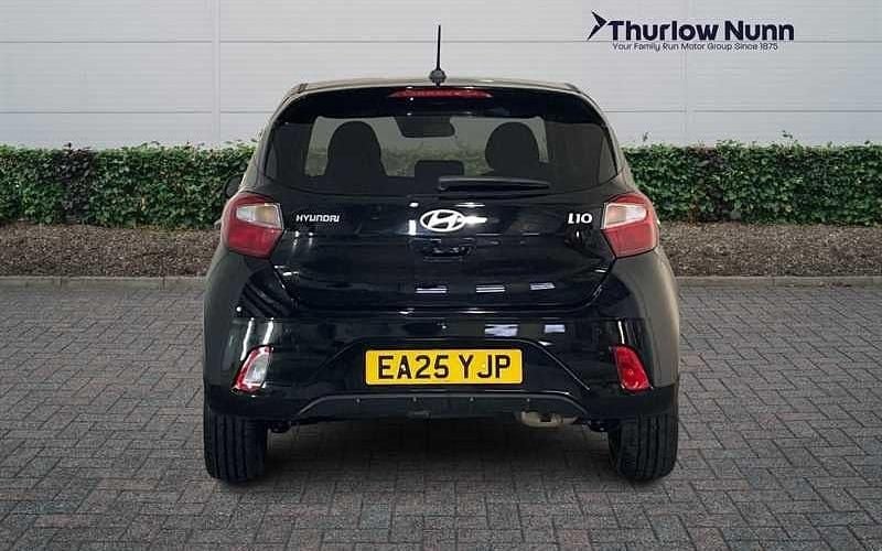 Used Hyundai i10 Premium 63 HP (46 kW) 2025 Black Hatchback