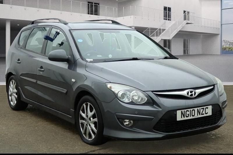 Grey Used 2010 Hyundai i30 Comfort Estate | £1,285 (Good price) - Image 1/1