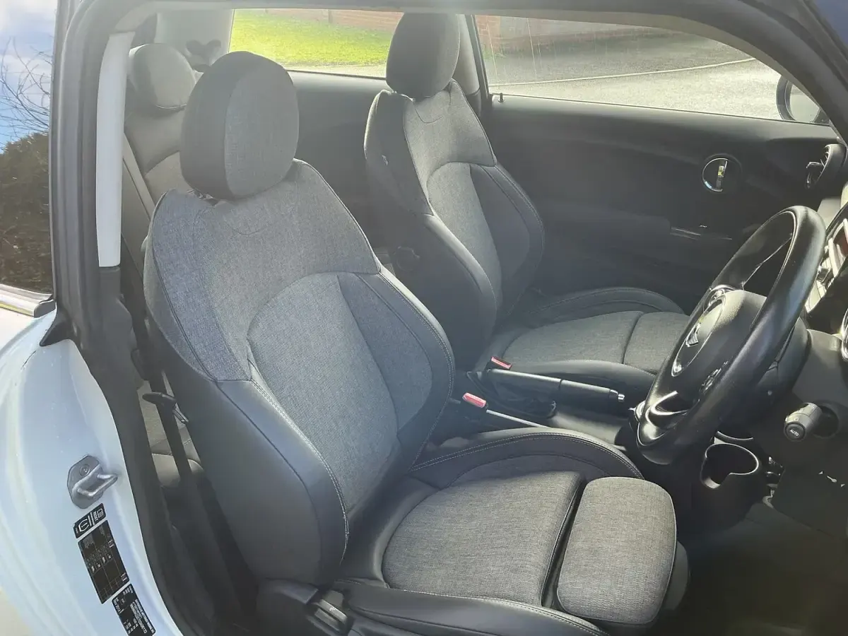 Used Mini Cooper D Hatch 2014 Silver Hatchback