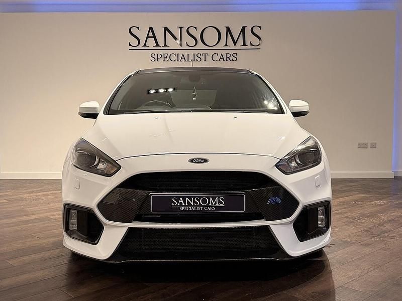 Used Ford Focus RS 350 HP (257 kW) 2016 White Hatchback