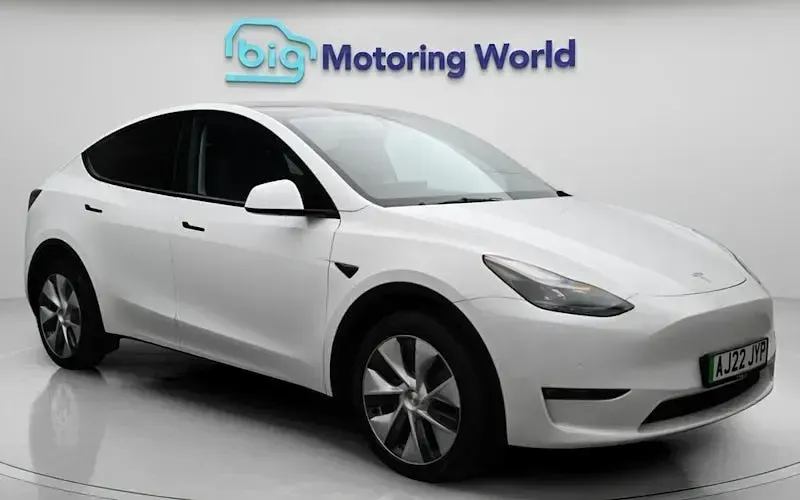 Usado Tesla Model Y Long Range AWD 286 kW (389 HP) 2025 SUV